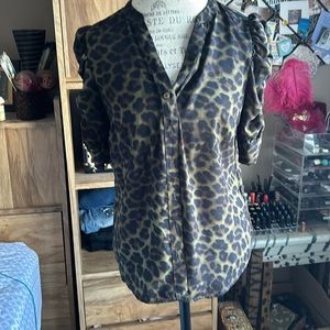 NY & Company Green Leopard Puff Sleeve Blouse - Medium